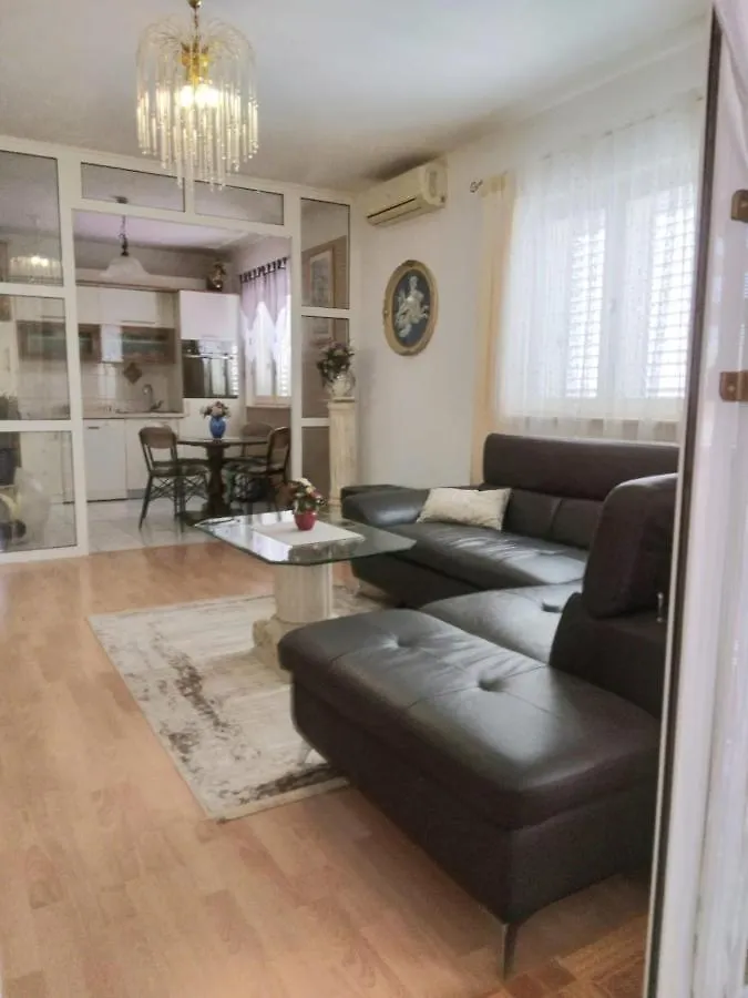 טרוגיר Apartmani Lastro 0*,  קרואטיה